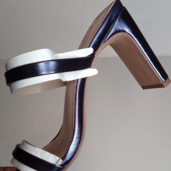 Avery Women's Two Strap High Heel Sandals, Sz.5, Metallic Blue - Picture 10 of 11